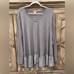 NWT Women’s Plus CATO EST. 1946 Gray Ruffle Hem Long Sleeve Blouse (22/24W)